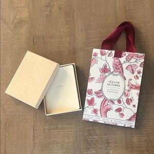 Sézane LA MAGIE Notepad and Gift Bag with Pink Floral Design